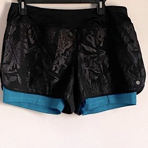 Apana athletic shorts
